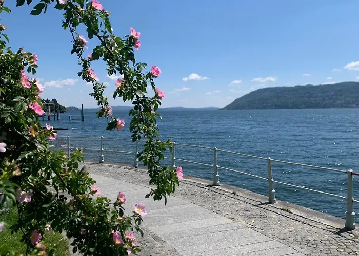 Cozy Mati Maggiore Вербания
